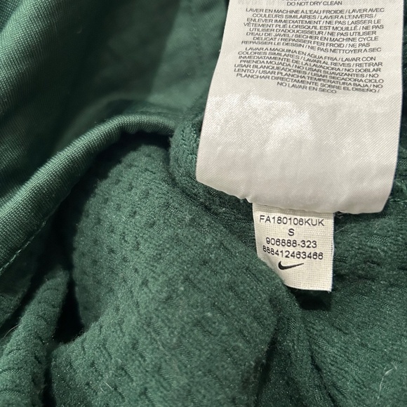 Green Bay Packers Nike Pullover Sweatshirt - Picture 7 of 9